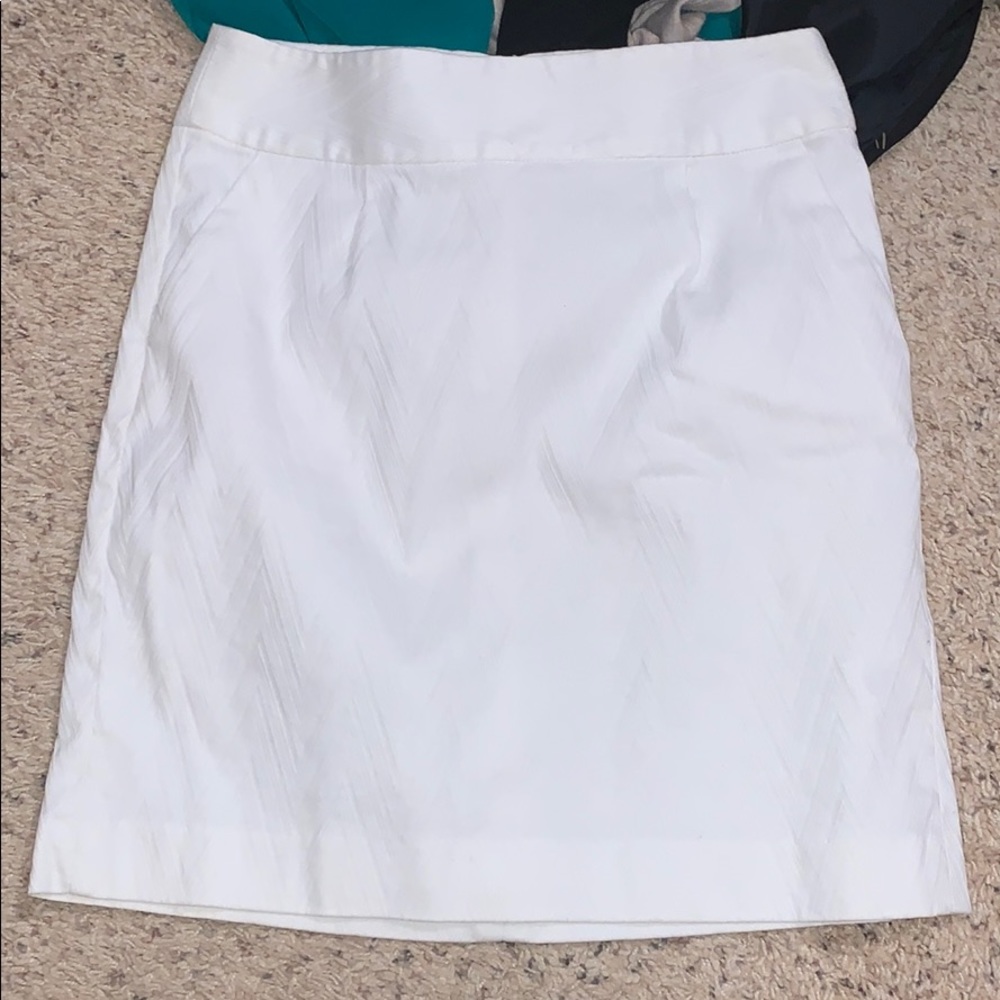 White banana republic skirt